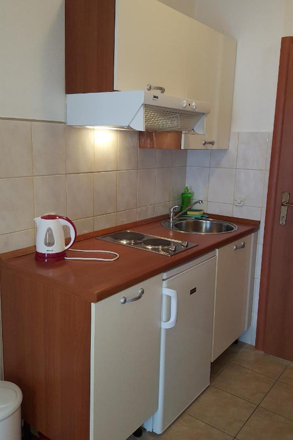 Apartments With A Parking Space Gradac, Makarska - 11332 Градац Экстерьер фото